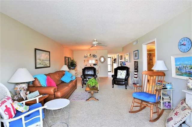 $4,500 | 18304 Gulf Boulevard, Unit 504, Redington Shores, FL 33708