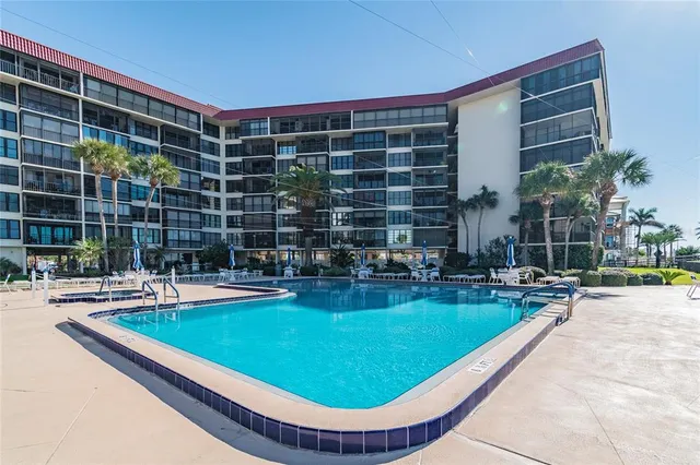 $4,500 | 18304 Gulf Boulevard, Unit 504, Redington Shores, FL 33708
