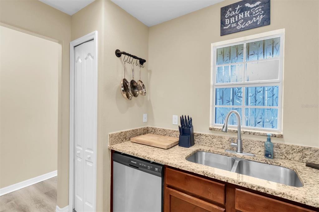 9782 Trumpet Vine Loop Trinity, FL 34655 - Photo 7 of 29