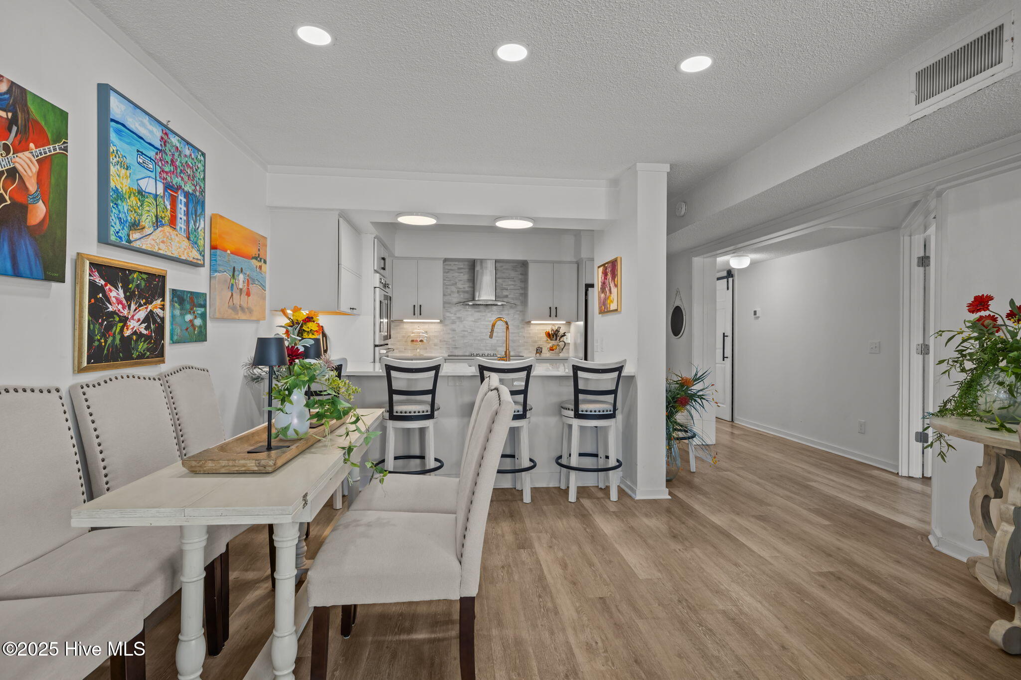 650 Salter Path Road, Unit 303 Pine Knoll Shores, NC 28512 - Photo 8 of 48 Dining/Kitchen