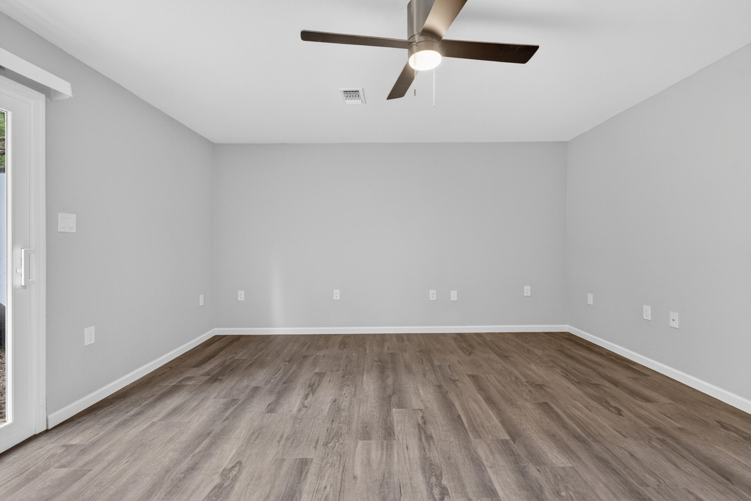 670 Shrewsbury Road Mary Esther, FL 32569 - Photo 18 of 48 022_670 shrewsbury road-21