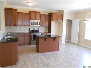 9919 Fernspray Road Charlotte, NC 28215 - Photo 8 of 15 Gallery Image 8