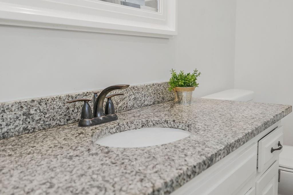 514 Southwest Raintree Drive Lee's Summit, MO 64082 - Photo 20 of 41