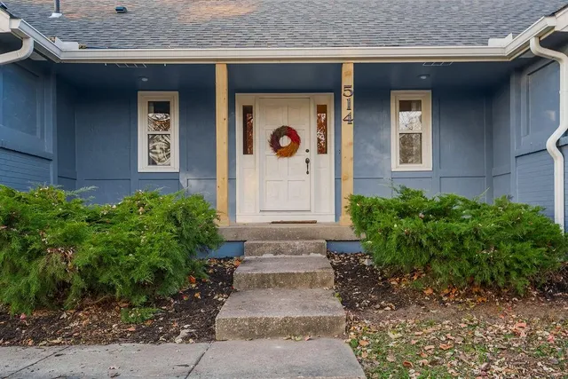 $360,000 | 514 Southwest Raintree Drive, Lee's Summit, MO 64082
