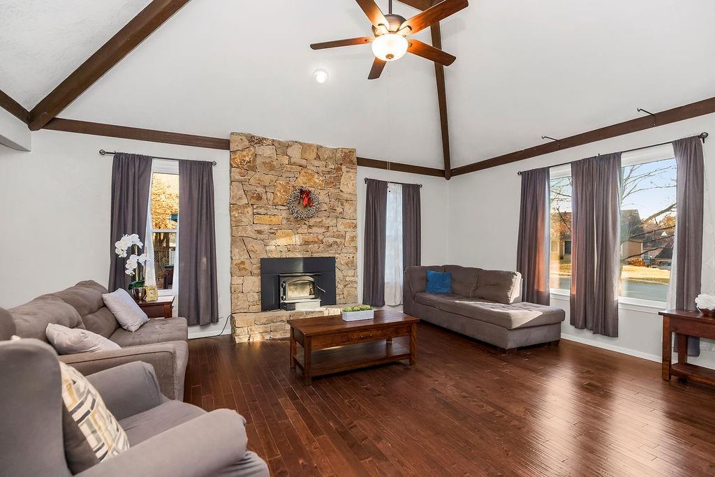 514 Southwest Raintree Drive Lee's Summit, MO 64082 - Photo 3 of 41