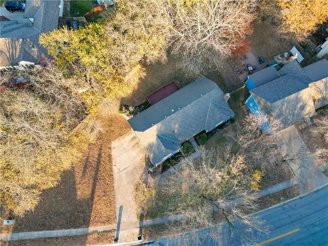 $360,000 | 514 Southwest Raintree Drive, Lee's Summit, MO 64082