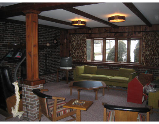 192 Harrington Road Waltham, MA 02452 - Photo 13 of 16 Gallery Image 13