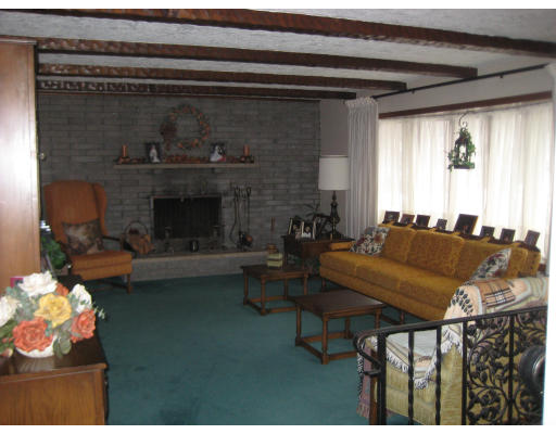 192 Harrington Road Waltham, MA 02452 - Photo 3 of 16 Gallery Image 3