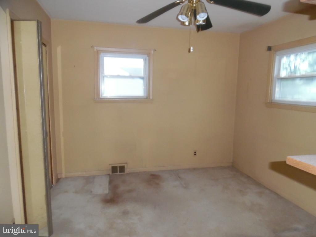 1002 Riviera Road Warminster, PA 18974 - Photo 16 of 26
