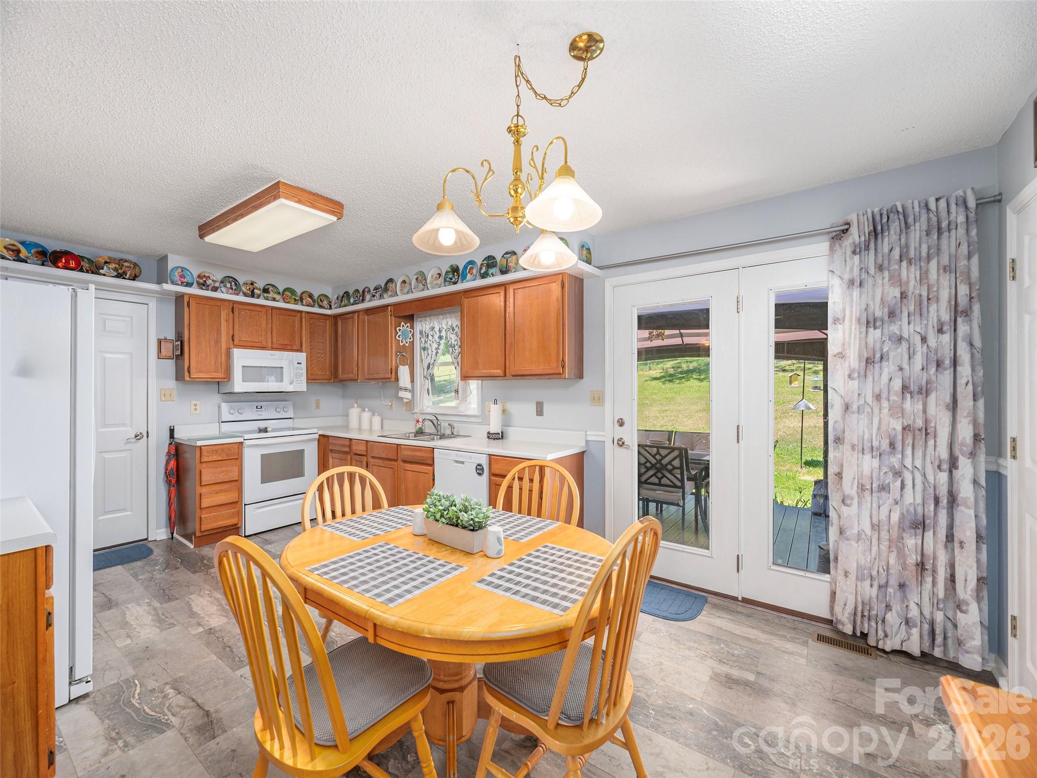 219 Hookers Gap Road Candler, NC 28715 - Photo 8 of 26
