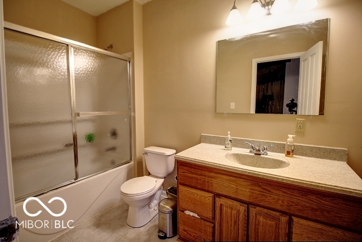 10526 Proposal Pointe Way Fishers, IN 46040 - Photo 13 of 24