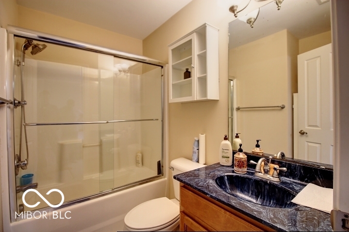 10526 Proposal Pointe Way Fishers, IN 46040 - Photo 20 of 24