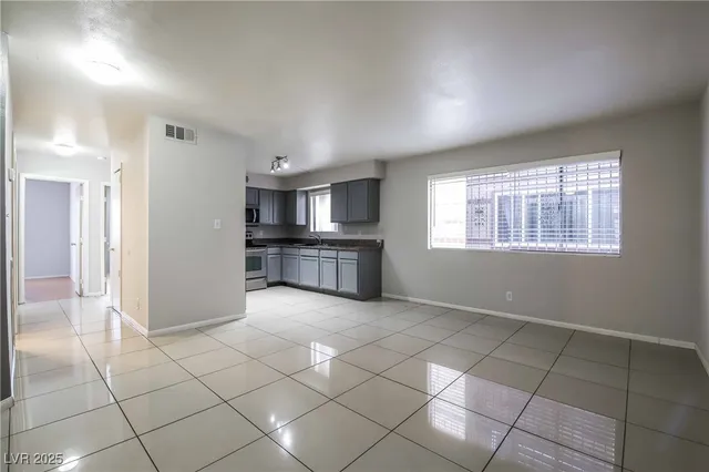 $1,100 | 375 North 15th Street, Unit 1, Las Vegas, NV 89101
