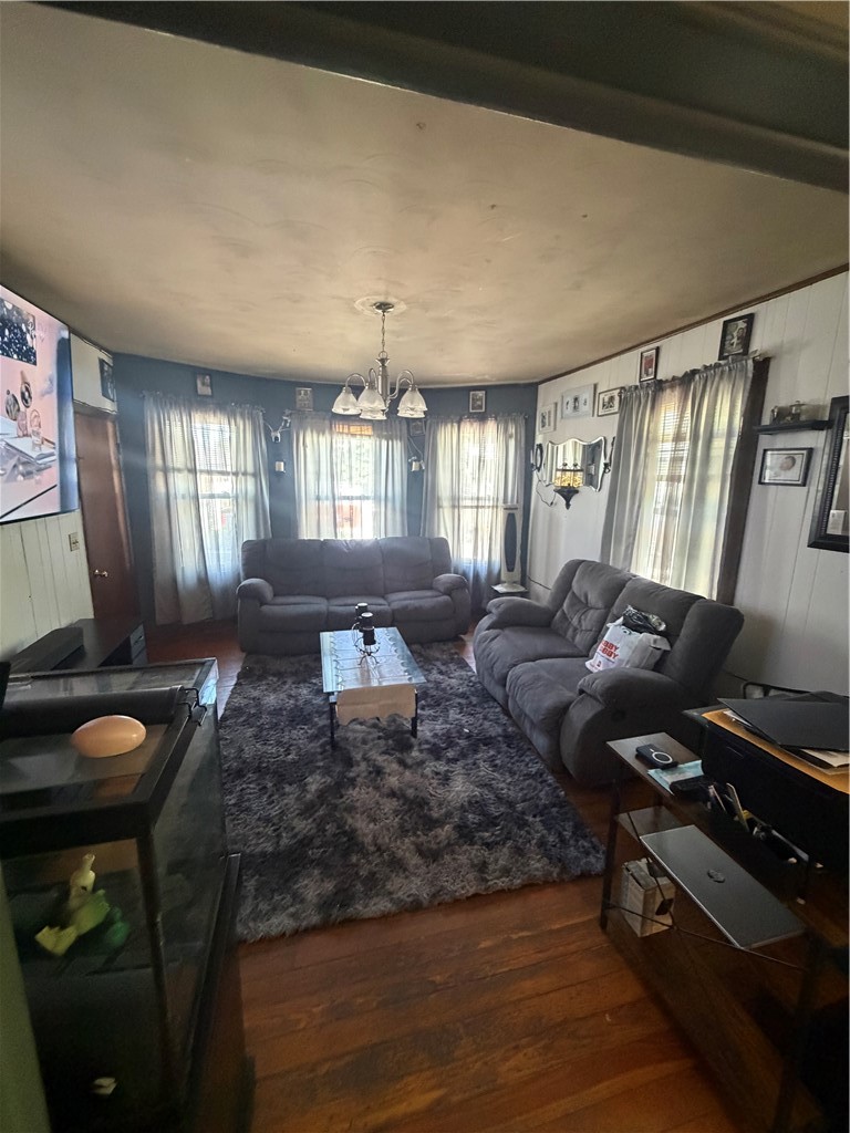 112 Butler Avenue Central Falls, RI 02863 - Photo 4 of 11