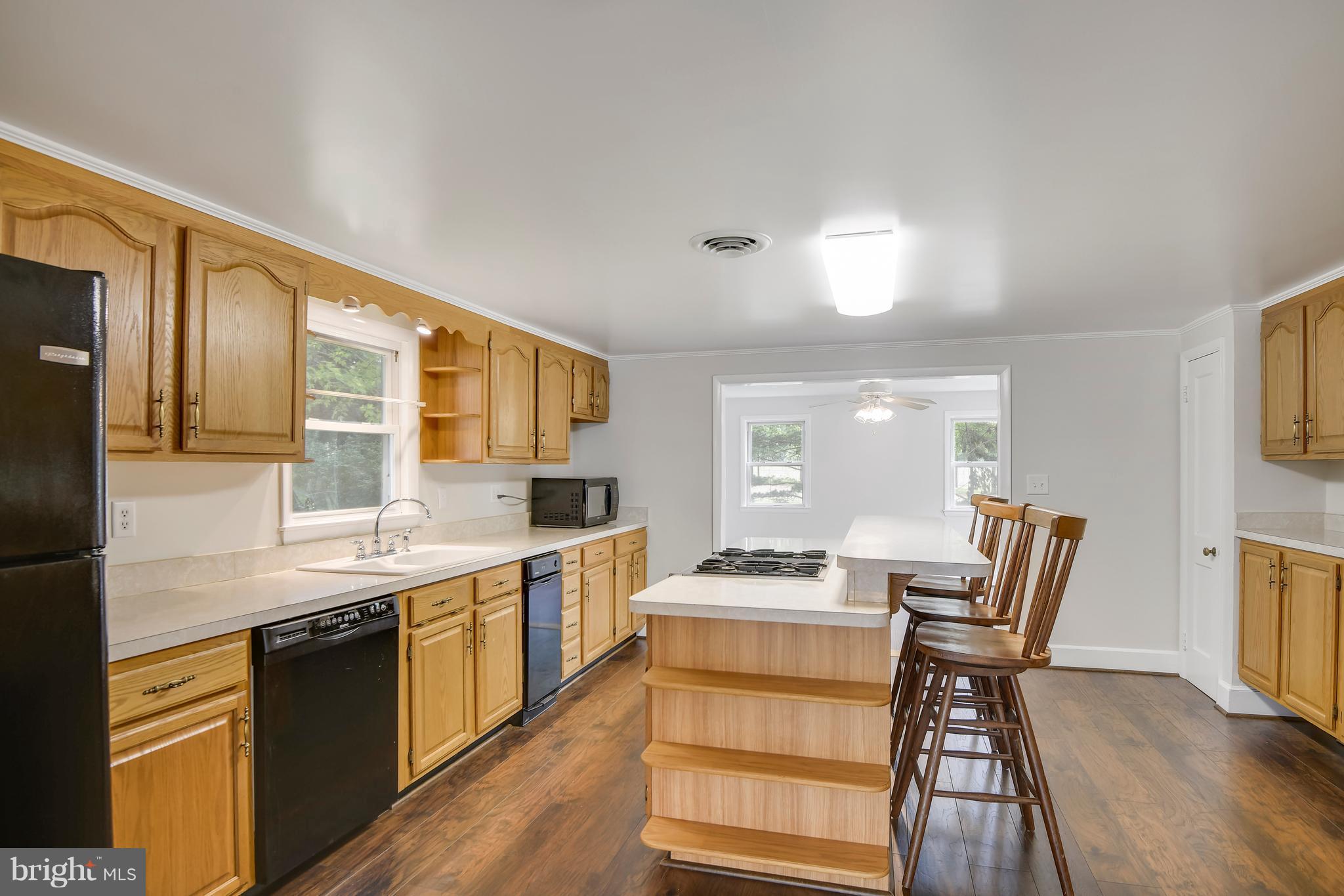 Spacious Kitchen