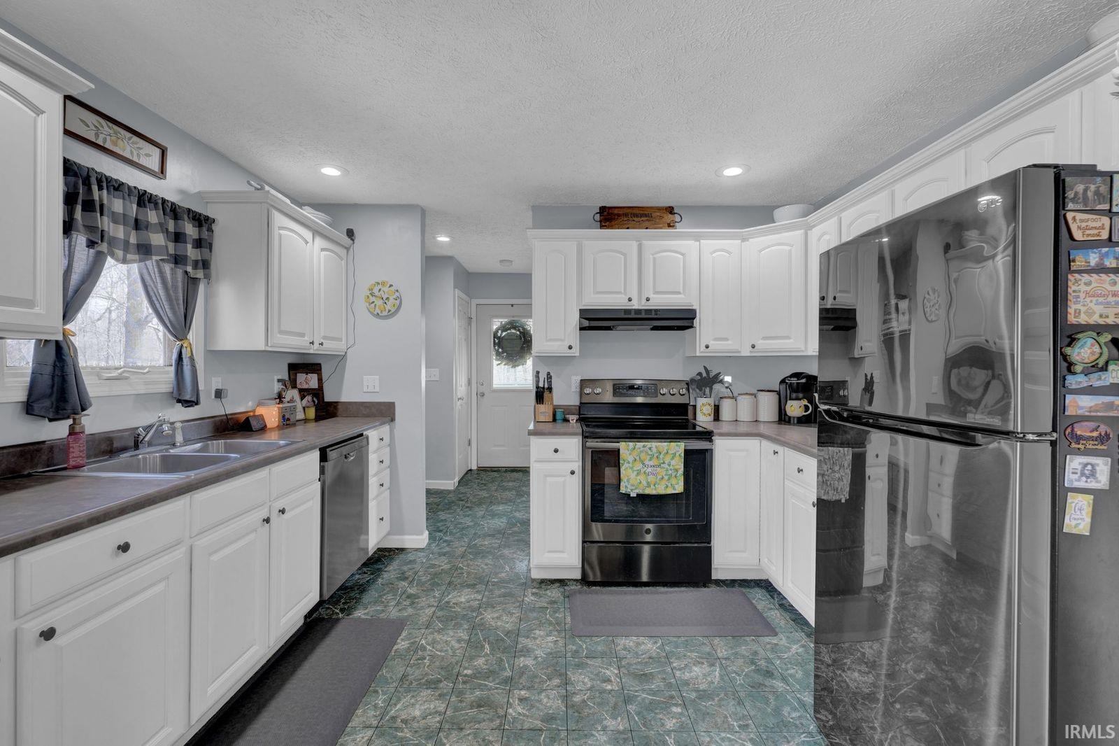 1099 Middle Leesville Road Bedford, IN 47421 - Photo 11 of 25