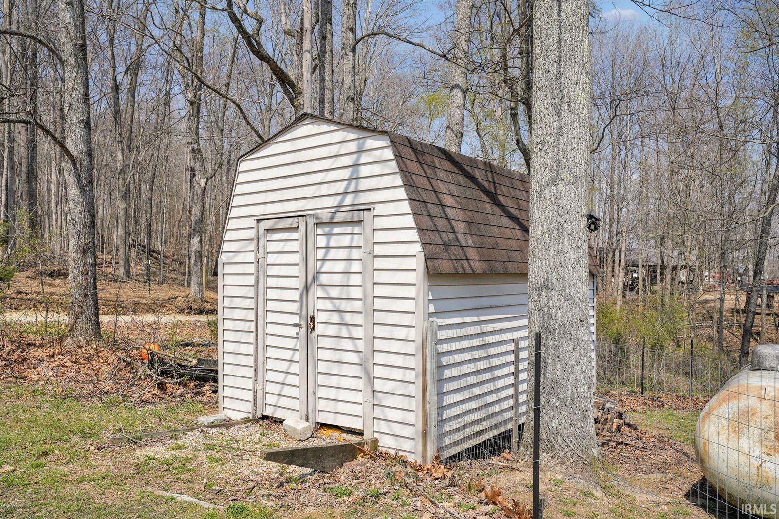 1099 Middle Leesville Road Bedford, IN 47421 - Photo 20 of 25