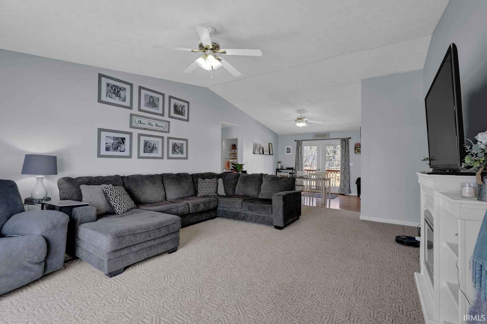 1099 Middle Leesville Road Bedford, IN 47421 - Photo 4 of 25