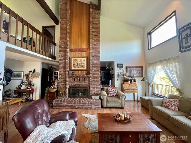 $675,000 | 14 Hahn Road, Omak, WA 98841