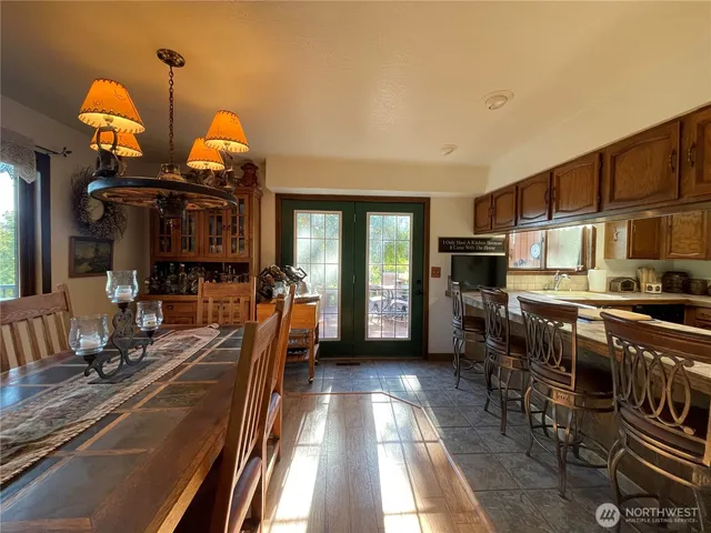 $675,000 | 14 Hahn Road, Omak, WA 98841