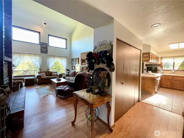 $675,000 | 14 Hahn Road, Omak, WA 98841