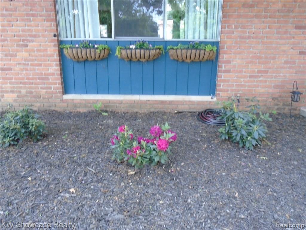 3376 South Commerce Road Commerce Township, MI 48382 - Photo 58 of 60 DSC00439.JPG