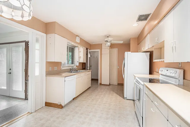 $359,900 | 2705 Bronson Boulevard, Kalamazoo, MI 49008