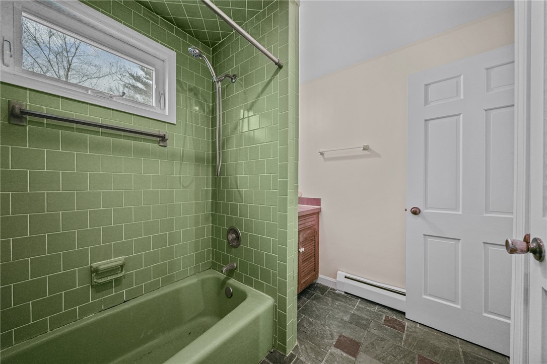 30 Sheffield Hill Road Exeter, RI 02822 - Photo 23 of 42 Full bath