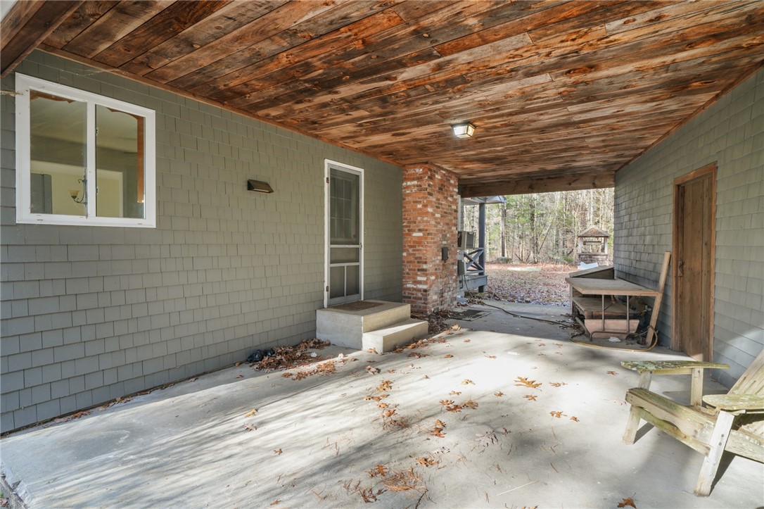 30 Sheffield Hill Road Exeter, RI 02822 - Photo 39 of 42 Breezeway between the garage and the house