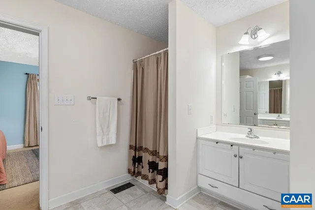 $599,000 | 12 Powderhorn Lane, Roseland, VA 22967