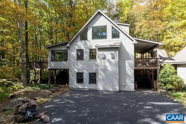 $584,000 | 12 Powderhorn Lane, Roseland, VA 22967