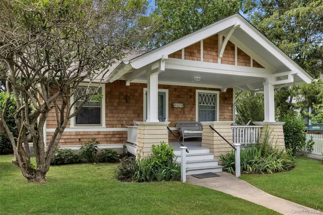 $4,200 | 8325 Main Road, East Marion, NY 11939