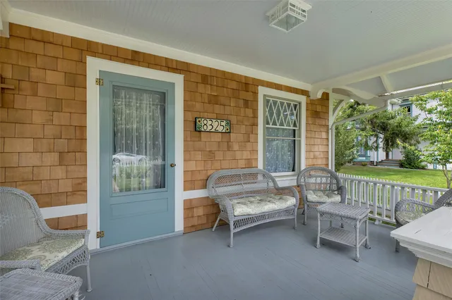 $4,200 | 8325 Main Road, East Marion, NY 11939