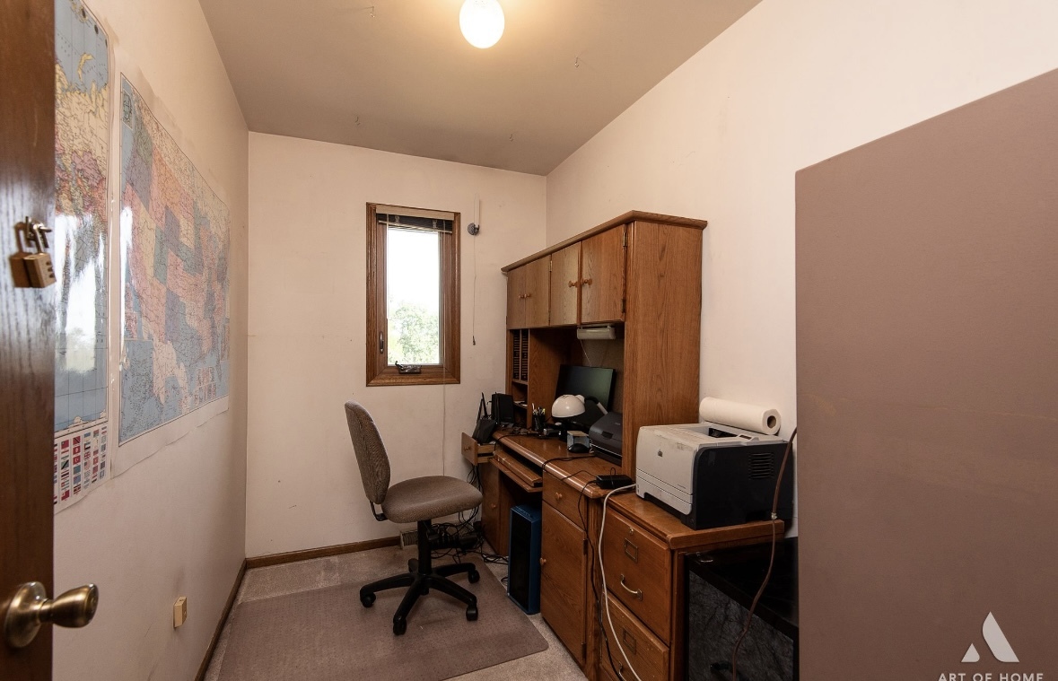 12809 Brian Place Palos Park, IL 60464 - Photo 31 of 31 a view of a workspace with furniture and a window
