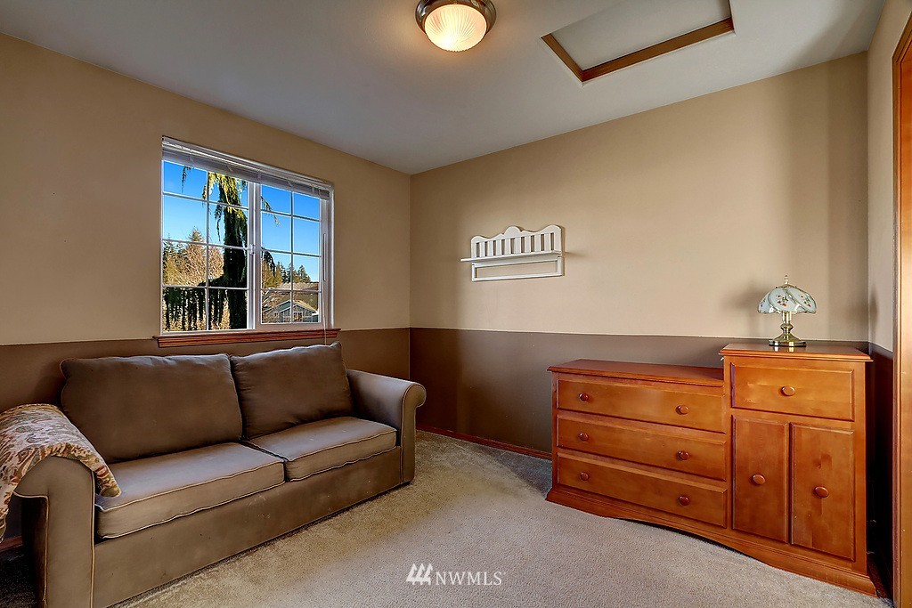 18706 10th Avenue Southeast Bothell, WA 98012 - Photo 12 of 18