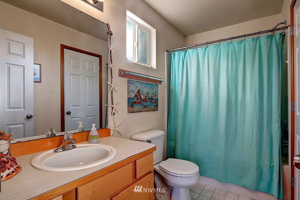 18706 10th Avenue Southeast Bothell, WA 98012 - Photo 13 of 18