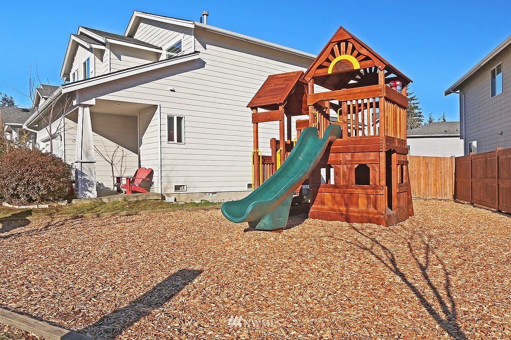 18706 10th Avenue Southeast Bothell, WA 98012 - Photo 18 of 18
