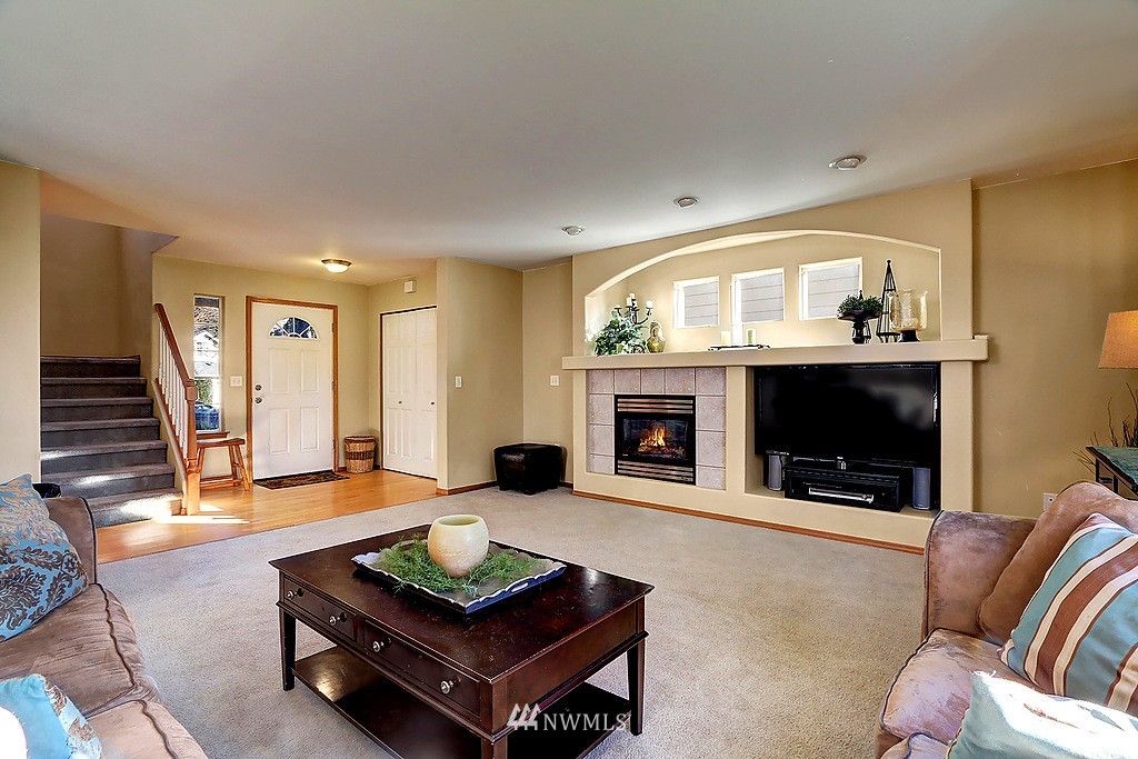 18706 10th Avenue Southeast Bothell, WA 98012 - Photo 4 of 18