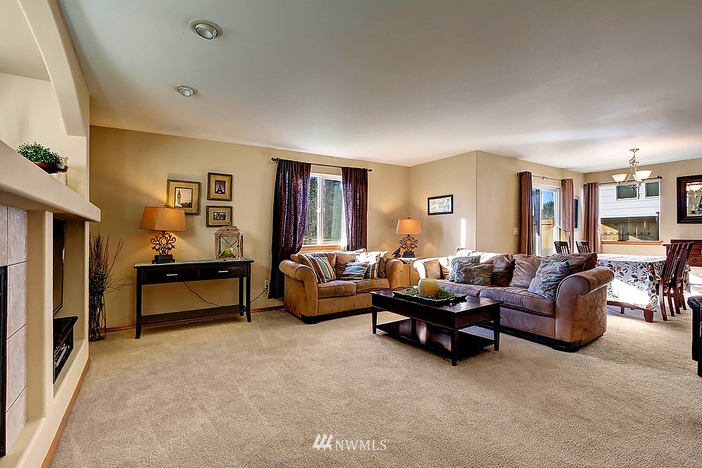 18706 10th Avenue Southeast Bothell, WA 98012 - Photo 5 of 18