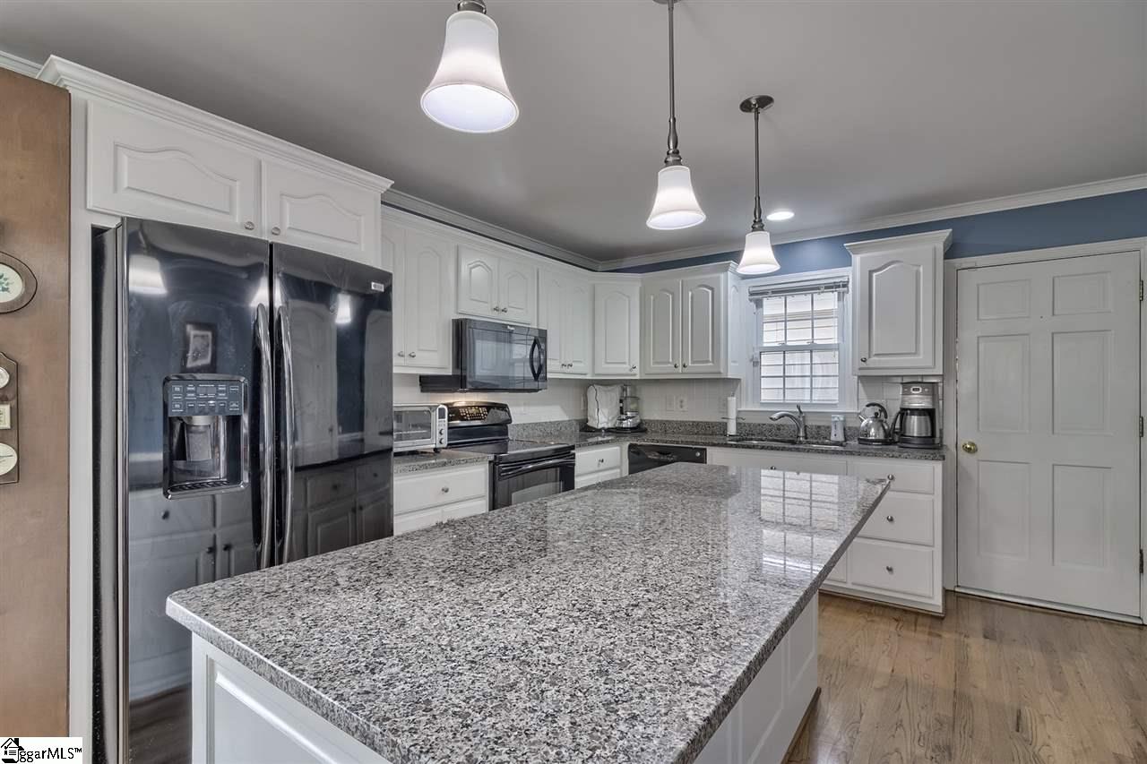 103 Pine Ridge Drive Easley, SC 29642 - Photo 13 of 36 Gallery Image 13