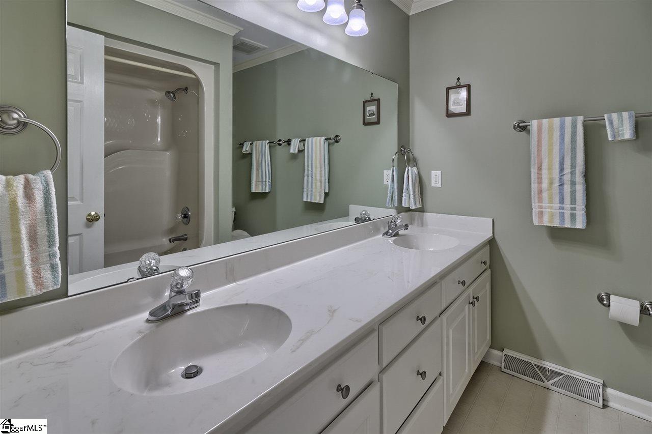 103 Pine Ridge Drive Easley, SC 29642 - Photo 25 of 36 Gallery Image 25