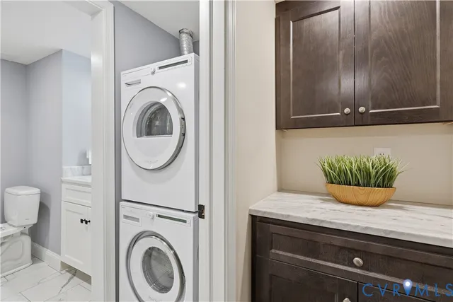 $325,000 | 2956 Hathaway Road, Unit 609, Richmond, VA 23225