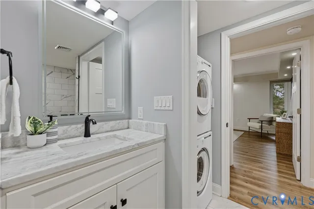 $325,000 | 2956 Hathaway Road, Unit 609, Richmond, VA 23225