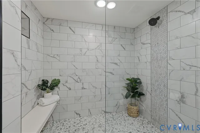 $325,000 | 2956 Hathaway Road, Unit 609, Richmond, VA 23225