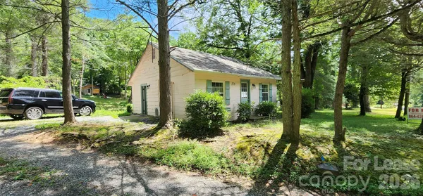 $1,250 | 316 Warrior Mountain Road, Tryon, NC 28782