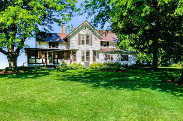 $729,900 | N7295 Manske Road, Lake Mills, WI 53551