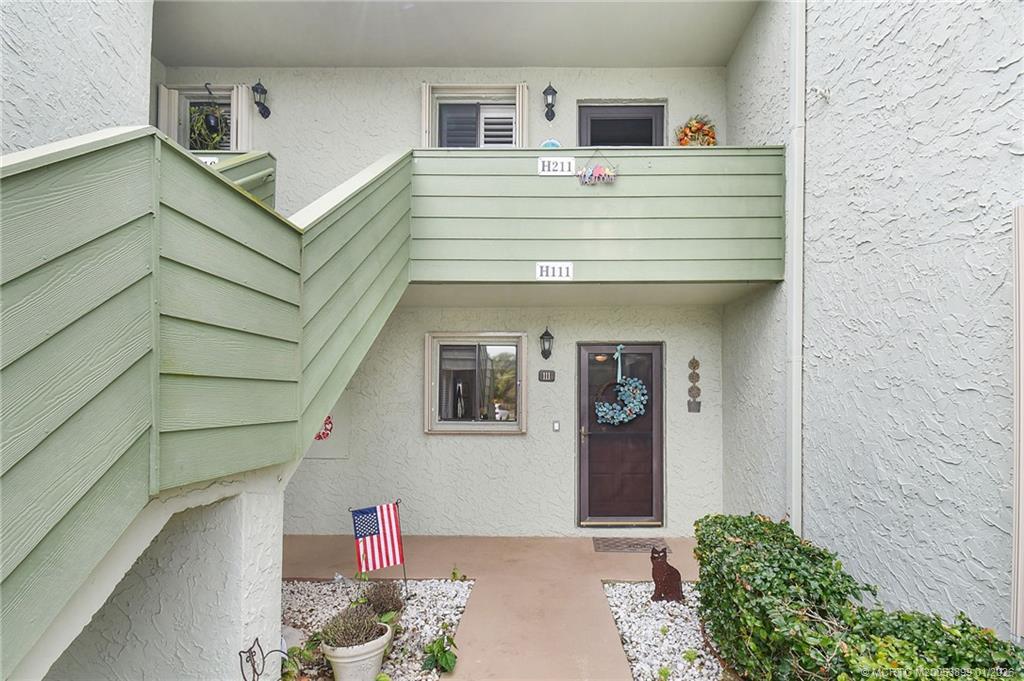 5403 Southeast Miles Grant Road, Unit H111 Stuart, FL 34997 - Photo 3 of 57 a view of entryway