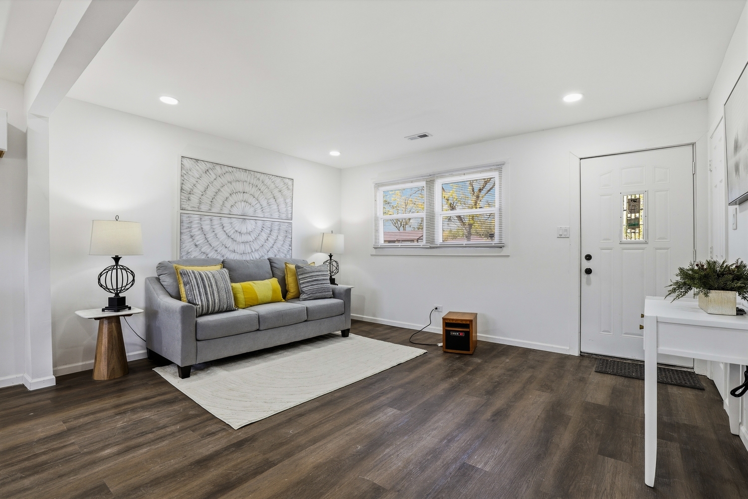 1941 Cambridge Street Chicago Heights, IL 60411 - Photo 4 of 19 a living room with furniture and a wooden floor