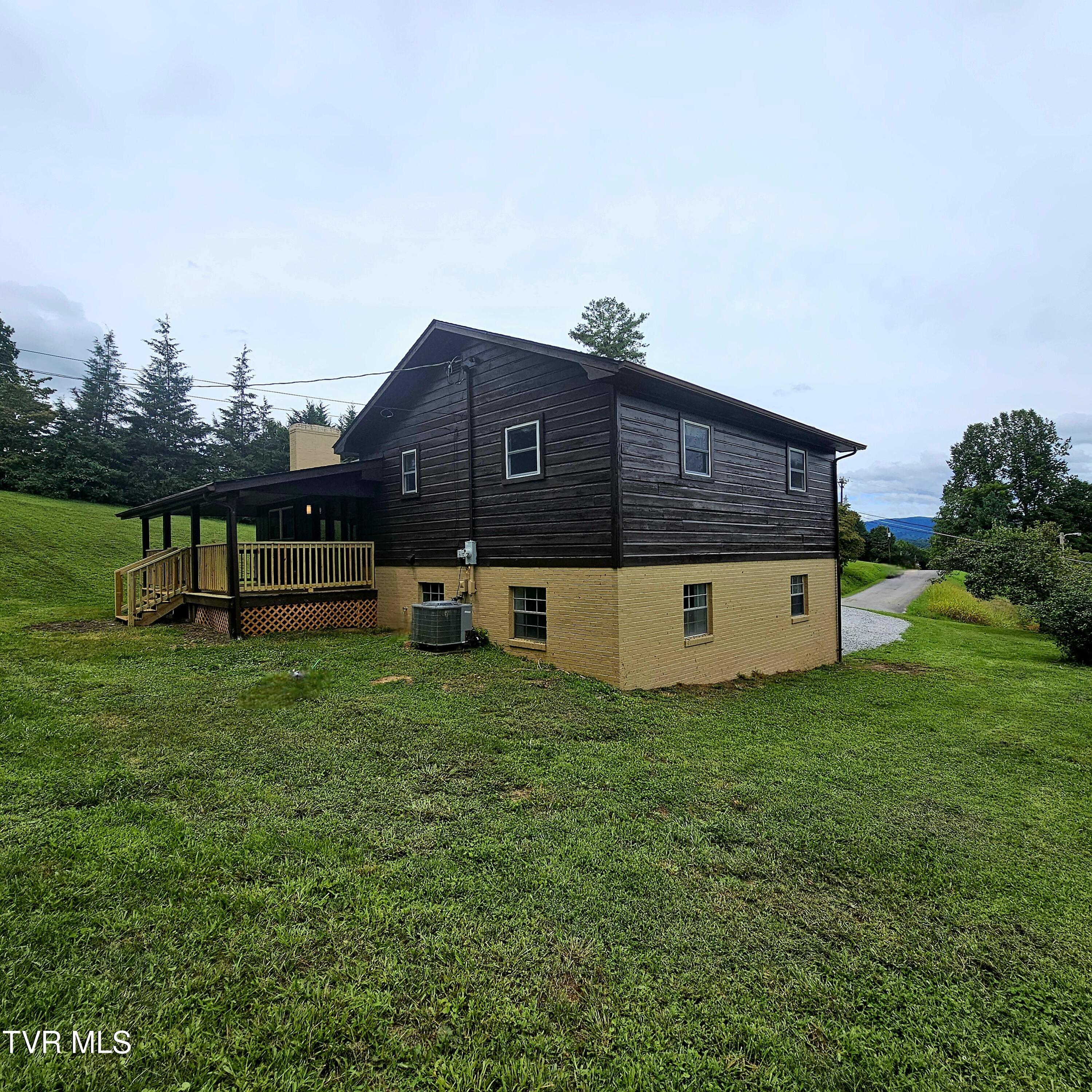 1393 Ridgeview Road Northwest Floyd, VA 24091 - Photo 24 of 27 20240808_213156