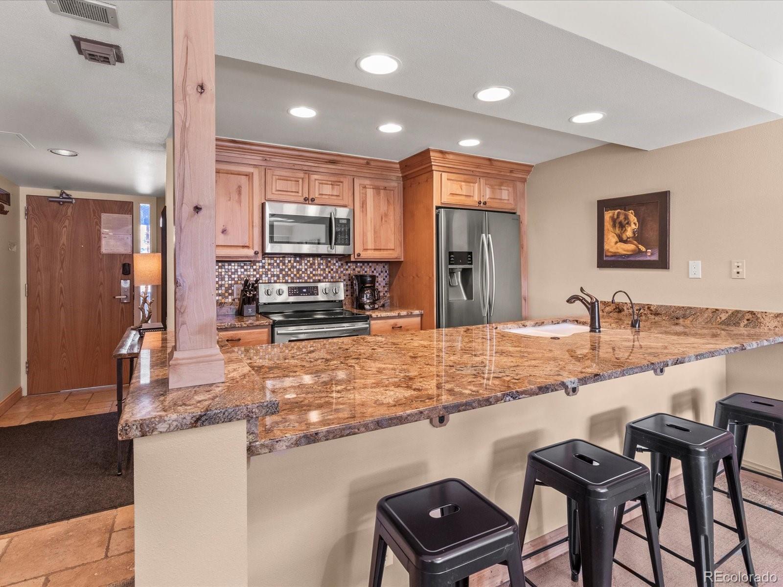22097 Saints John Road, Unit 2540 Dillon, CO 80435 - Photo 5 of 28